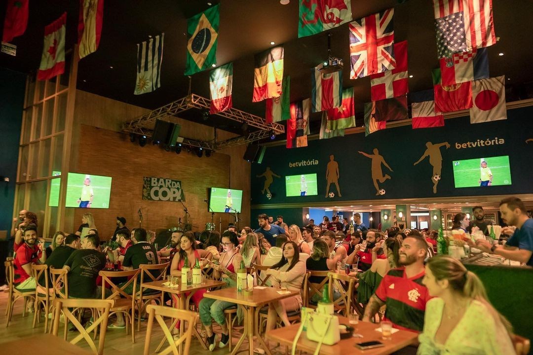 Bares e restaurantes de SP estimam alta de ao menos 30% no faturamento com jogos da Copa