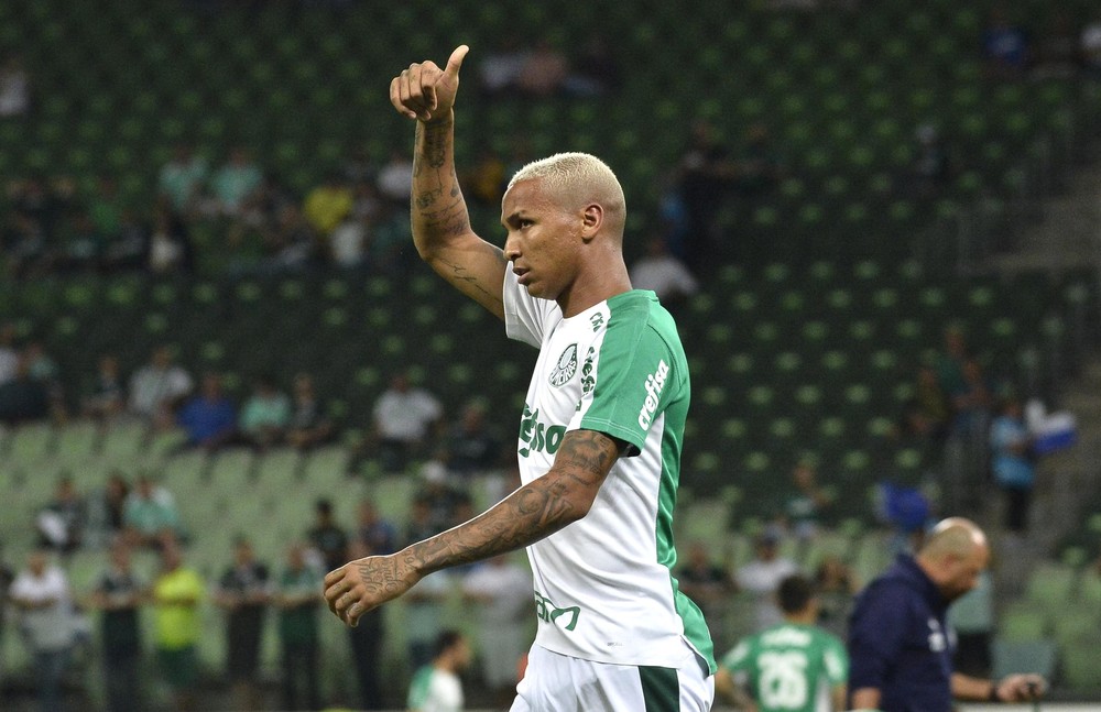 Atlético-MG avança e faz proposta por Deyverson, que está fora dos planos do Palmeiras