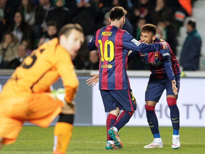 Messi e Neymar, Elche x Barcelona (Foto: Reuters)