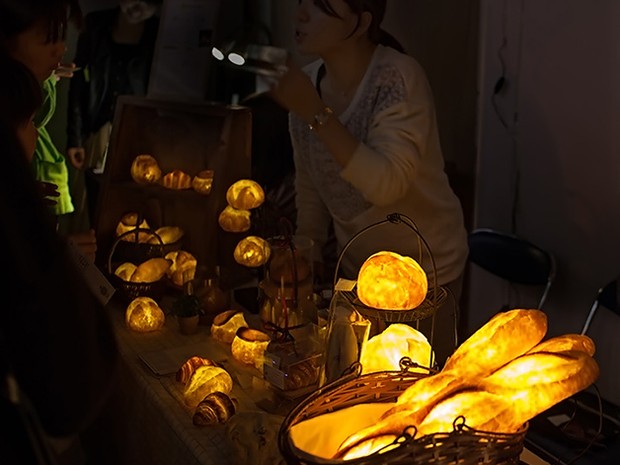 Lâmpadas estão à venda em lojas de departamento no Japão (Foto: Divulgação)