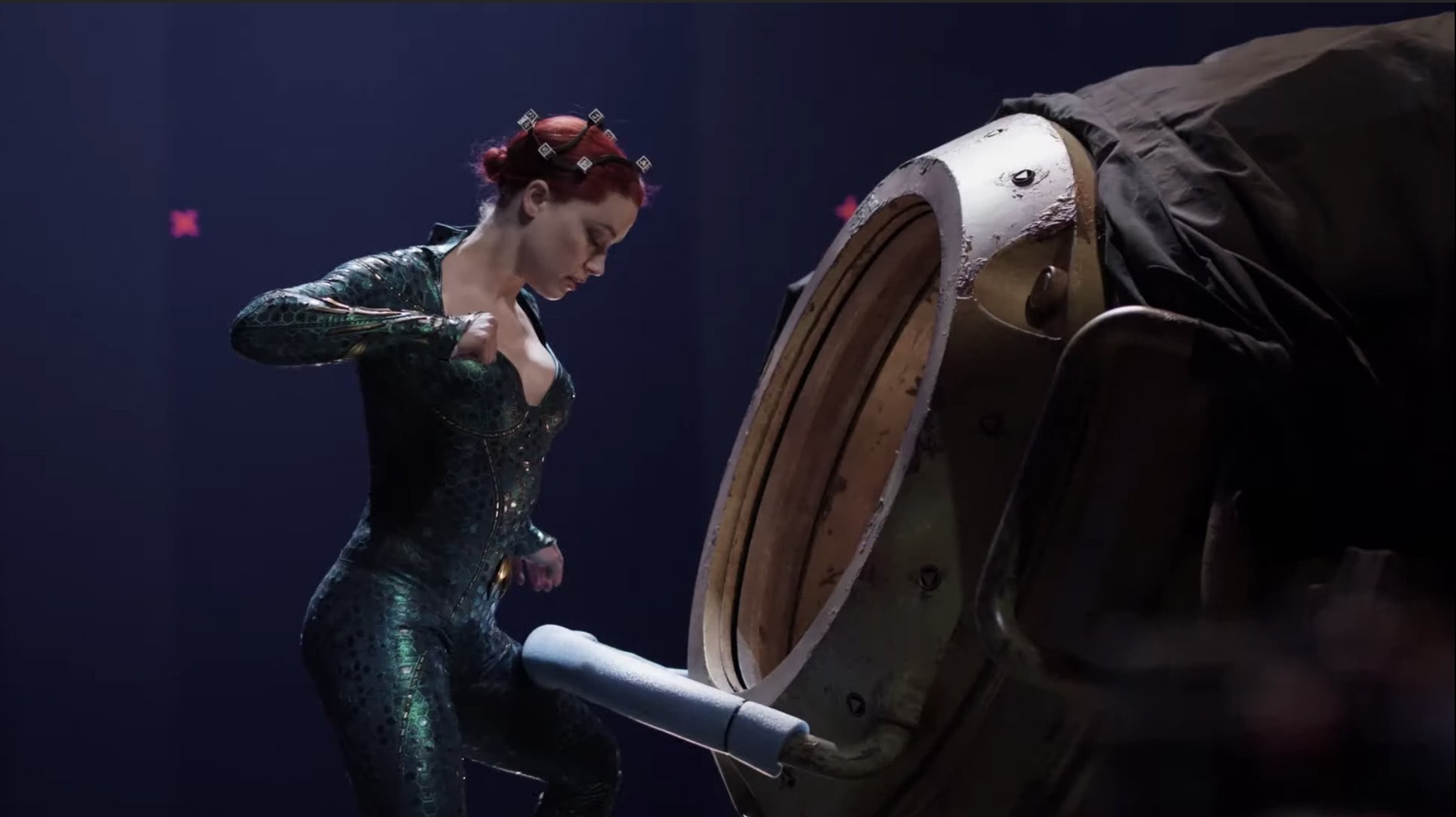 Amber Heard em cena de Aquaman 2 (Foto: divulgação)