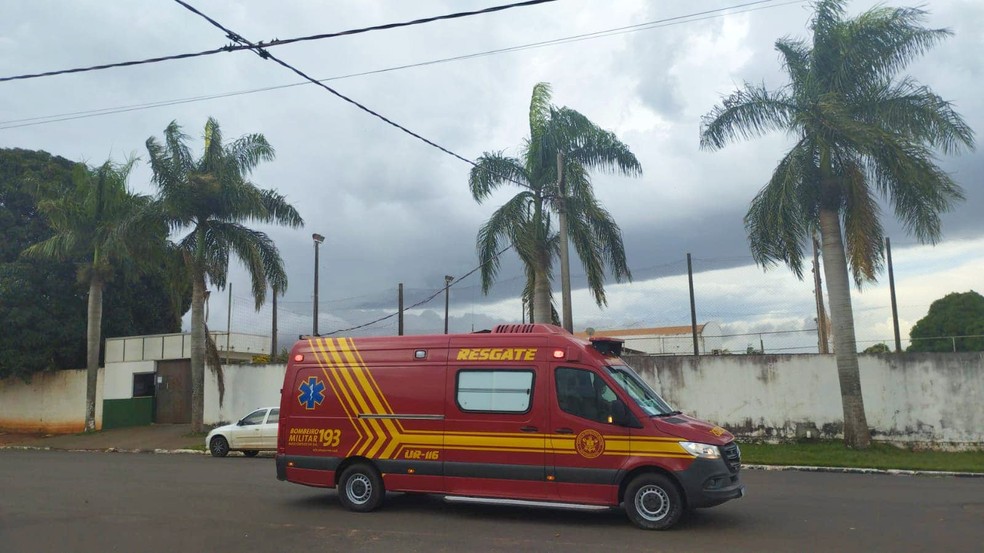 As vítimas foram socorridas pelo Corpo de Bombeiros. — Foto: Reprodução/RedesSociais