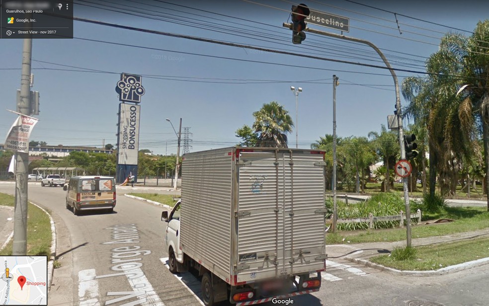 RegiÃ£o prÃ³xima ao Shopping Bonsucesso, em Guarulhos, onde PM foi atropelado por carro suspeito â Foto: ReproduÃ§Ã£o/Google Maps