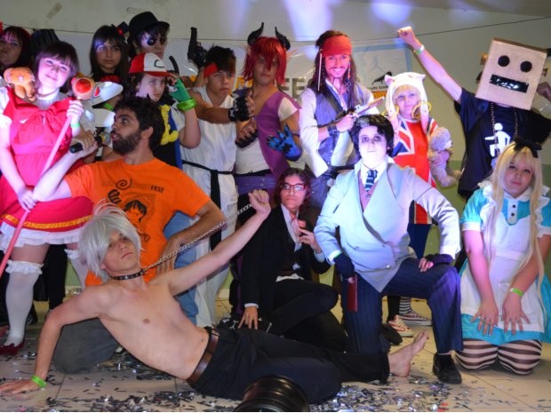 Personagens de cosplay em Piracicaba (Foto: Lana Torres / G1)