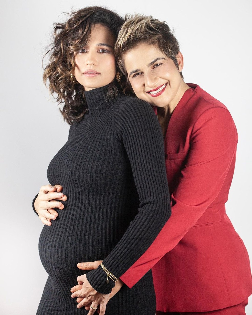 Nanda costa e namorada 2020