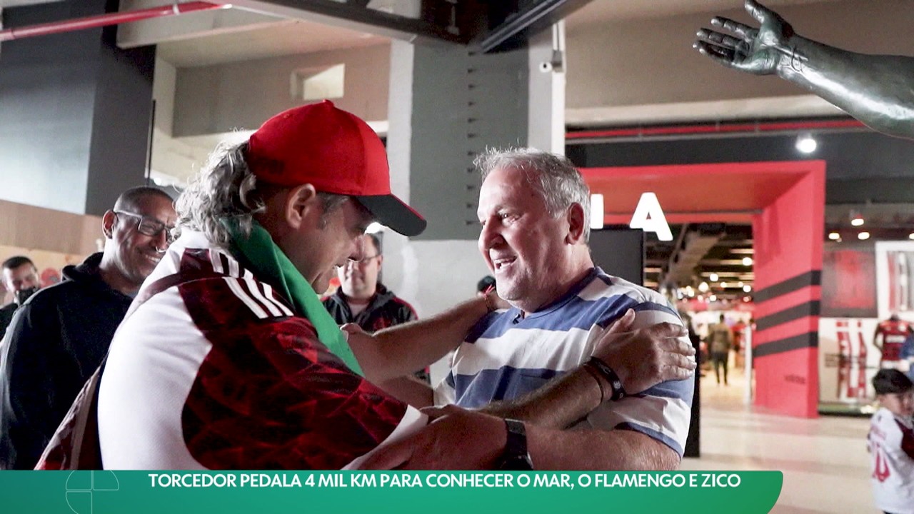 Torcedor pedala 4 mil km para conhecer o mar, o Flamengo e Zico