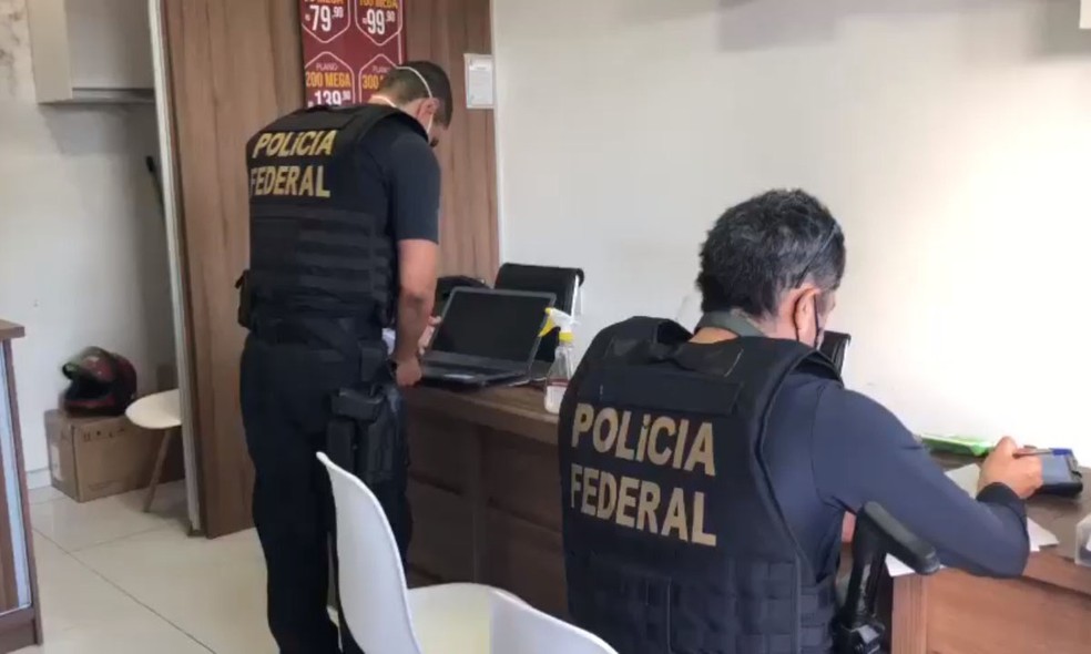 PF cumpre mandados de prisão e busca em nova operação contra fraudes em benefícios emergenciais na BA — Foto: Divulgação/Polícia Federal