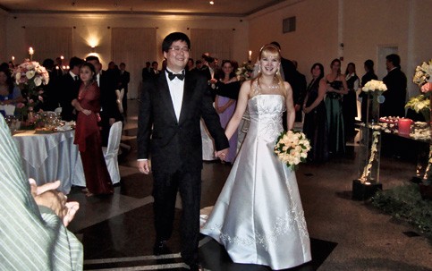 'Que tipo de emoção me fez apertar o gatilho?': O crime e o castigo de Elize Matsunaga Elize e Marcos Matsunaga durante seu casamento, em 2009