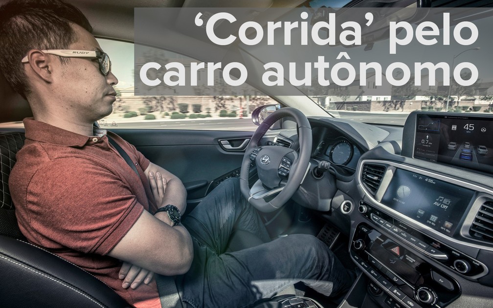 Carros autônomos avançam, mas não foi em 2017 que eles chegaram às lojas. Na foto, demonstrações com carro autônomo da Hyundai na CES 2017 (Foto: Divulgação)