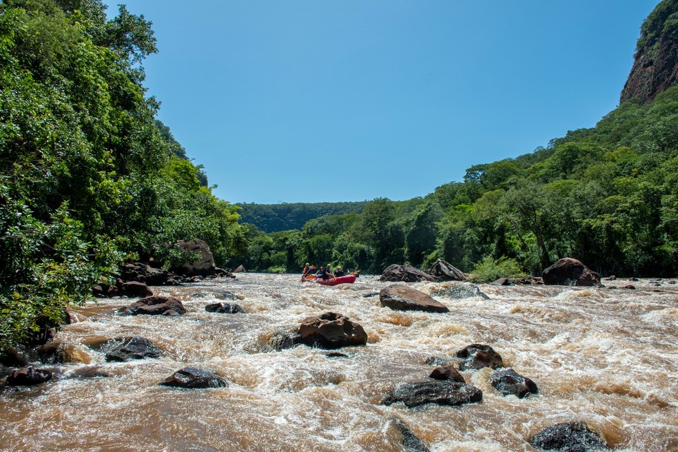Rafting é praticado em grupo. — Foto: ArquivoPessoal/LuizFelipeMendes