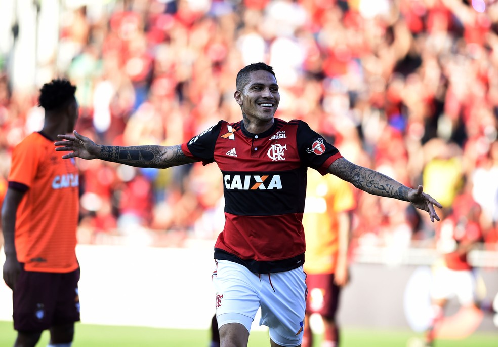 Com 20 gols no ano, Guerrero é o maior goleador do Flamengo na década ao lado de Hernane (Foto: André Durão)