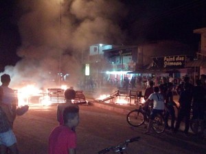 Manifestação aconteceu em Laranjal do Jari (Foto: Dalton Pacheco/Arquivo Pessoal)