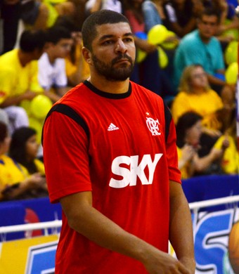 Olivinha exalta defesa em vitória do Fla: Temos que continuar assim