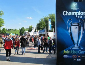 Entrada do Festival Champions League (Foto: Carlos Mota / Globoesporte.com)