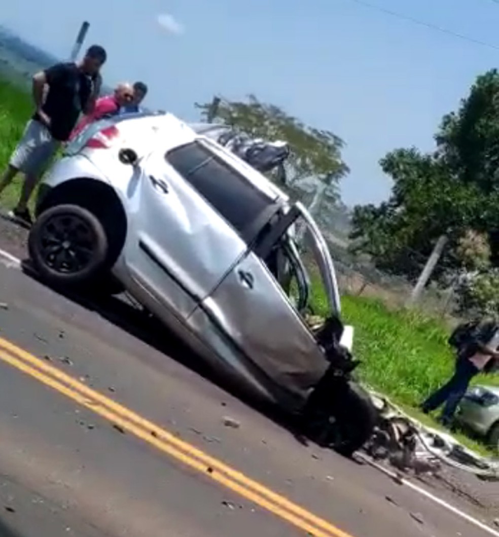 Duas pessoas morreram na Rodovia Júlio Budiski (SP-501), em Álvares Machado (SP) — Foto: Cedida