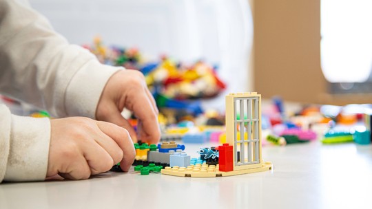 Lego: como blocos de montar podem ajudar no desenvolvimento das crianças