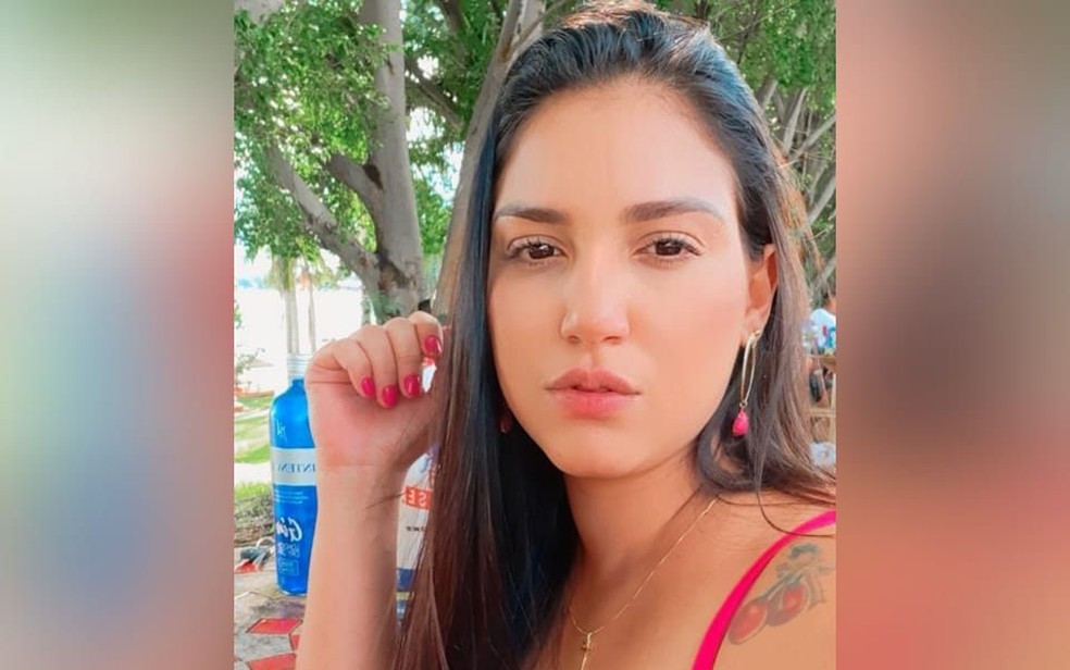 Regiane Carneiro de Moura Silva, de 26 anos, foi encontrada morta em Ribeirão Preto (SP) — Foto: Reprodução/Redes sociais