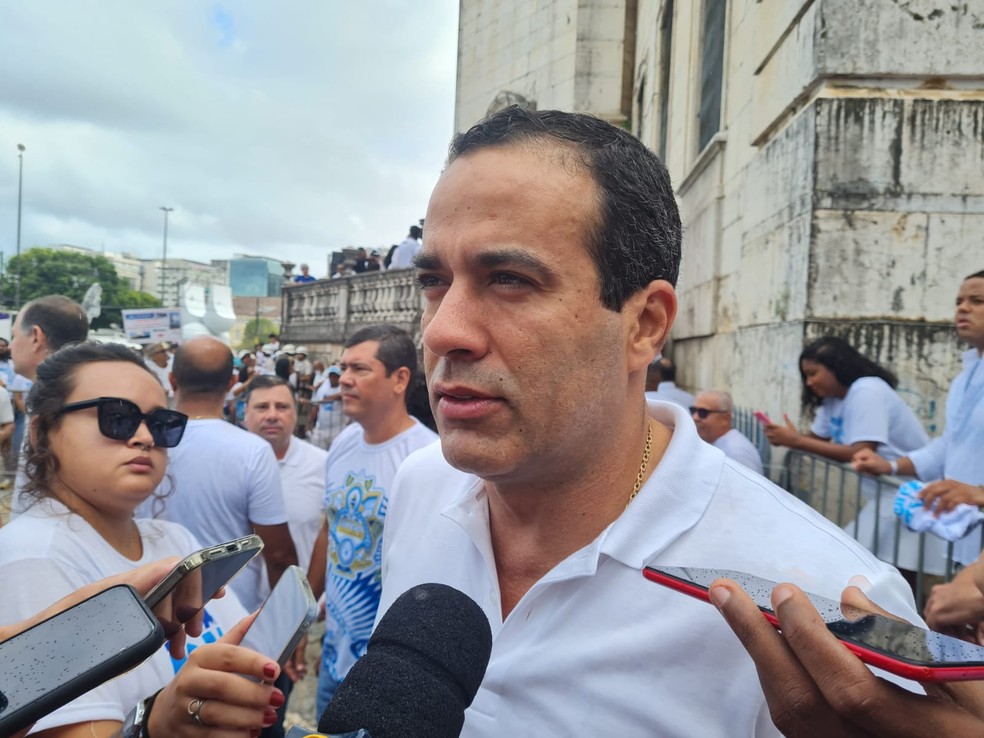 Prefeito Bruno Reis participa de ato na Conceição — Foto: Malu Vieira/g1