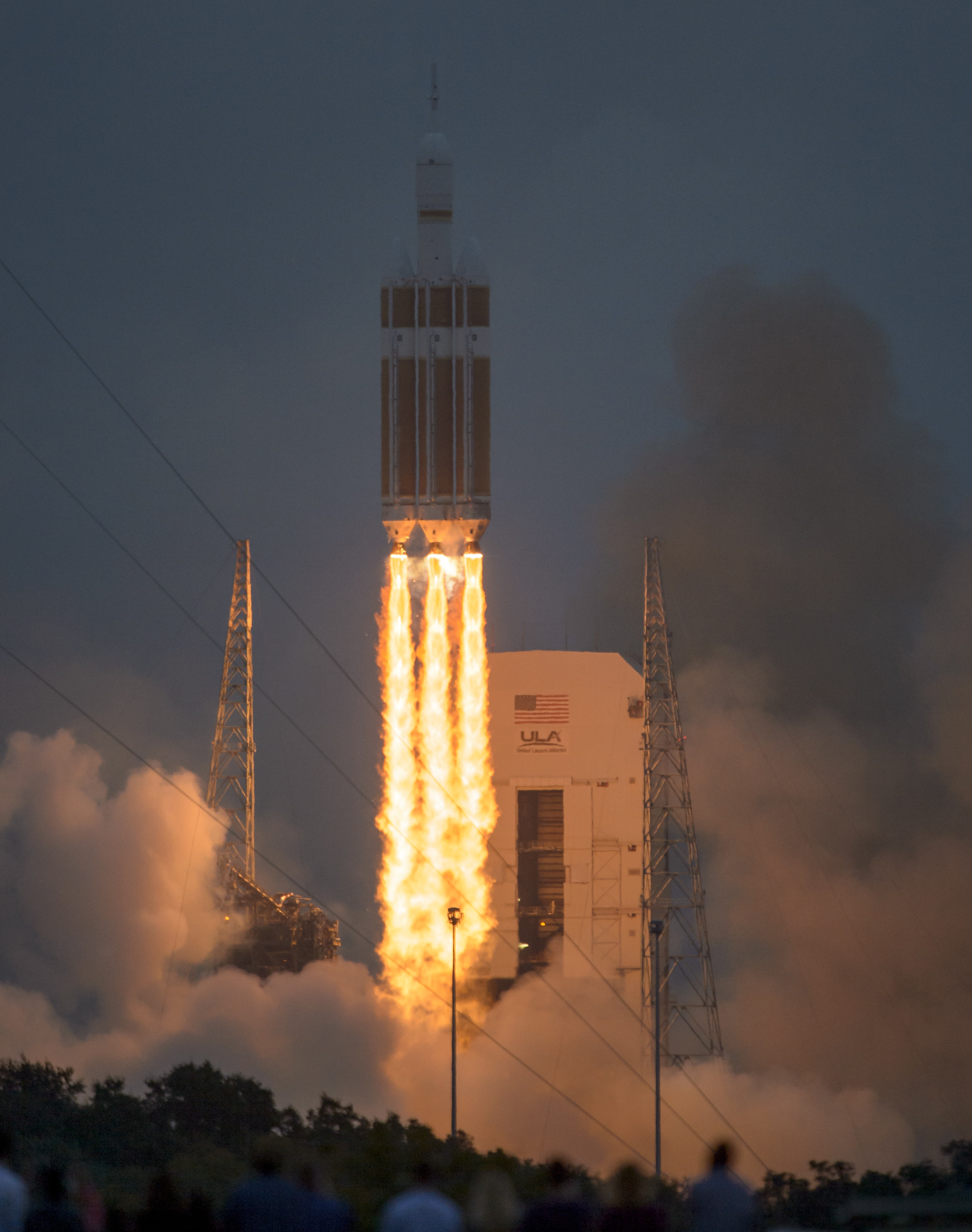Lançamento ocorreu hoje pela manhã em Cabo Canaveral (Foto: NASA/Bill Ingalls)