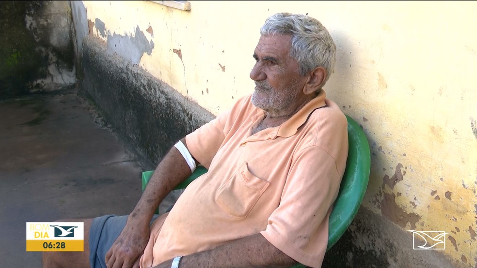 Casa desabou sobre o idoso Francisco Barbosa Nascimento de 86 anos — Foto: Reprodução/TV Mirante