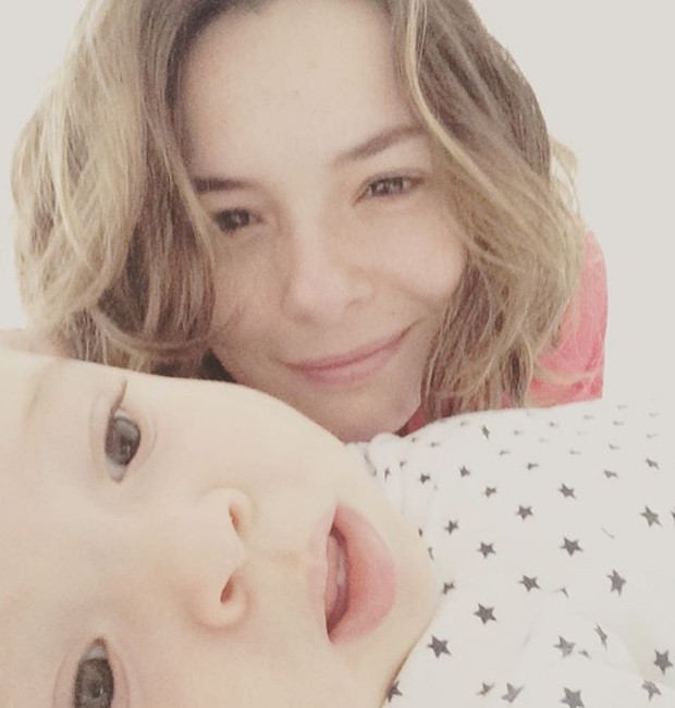 Regiane Alves e o caçula, Antônio, de 9 meses (Foto: Reprodução/Instagram)