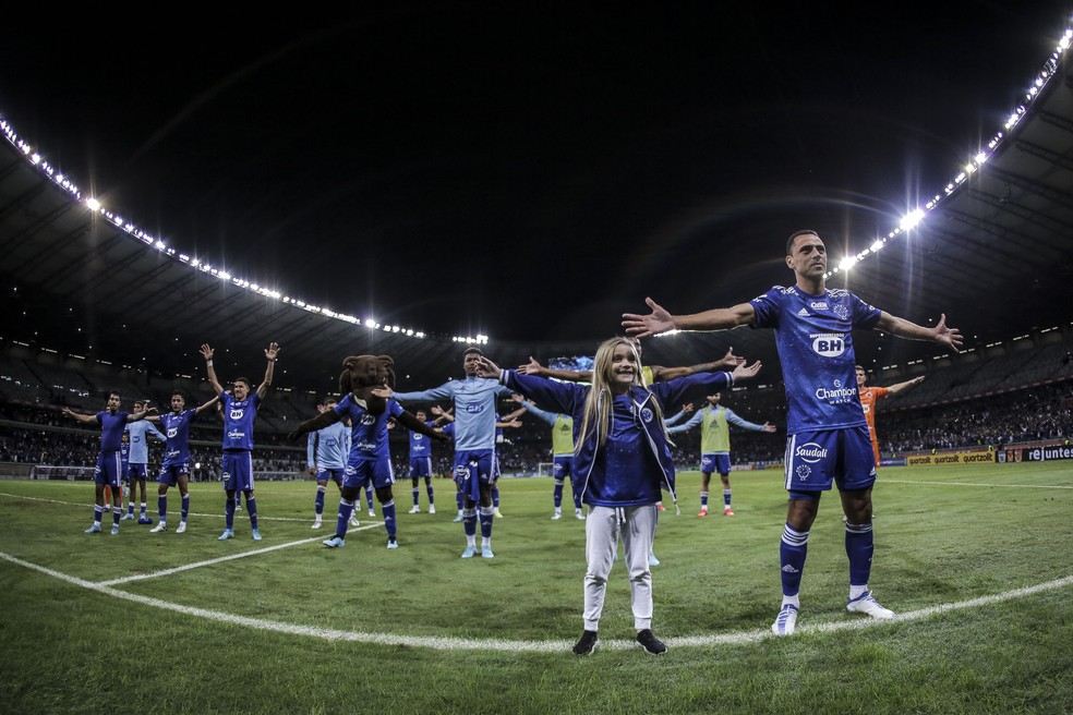 Análise: Cruzeiro reage rápido, faz jus por vitória e ratifica soberania na Série B