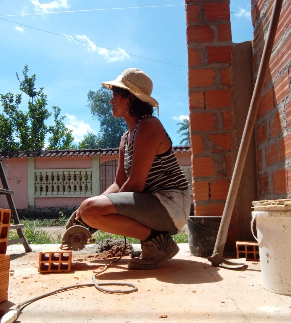 Mulher ajudante de pedreiro consegue vaga em engenharia civil na UFPA — Foto: Arquivo Pessoal