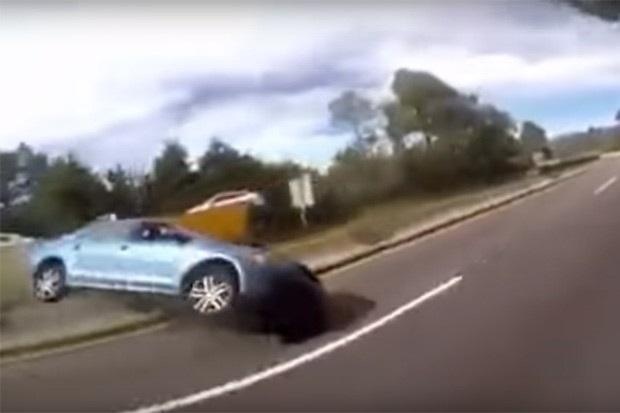 Acidente no México mostra por que puxar o freio de mão em alta velocidade não é boa ideia (Foto: Reprodução)