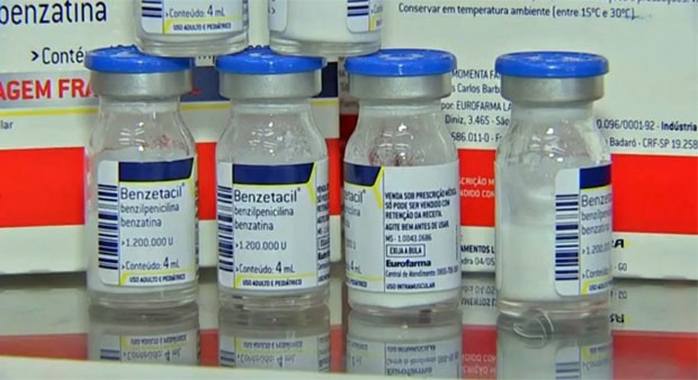 Ampolas de Benzetacil, antibiótico usado para o tratamento de infecções respiratórias e DSTs como a sífilis  (Foto: Reprodução/TV Morena)
