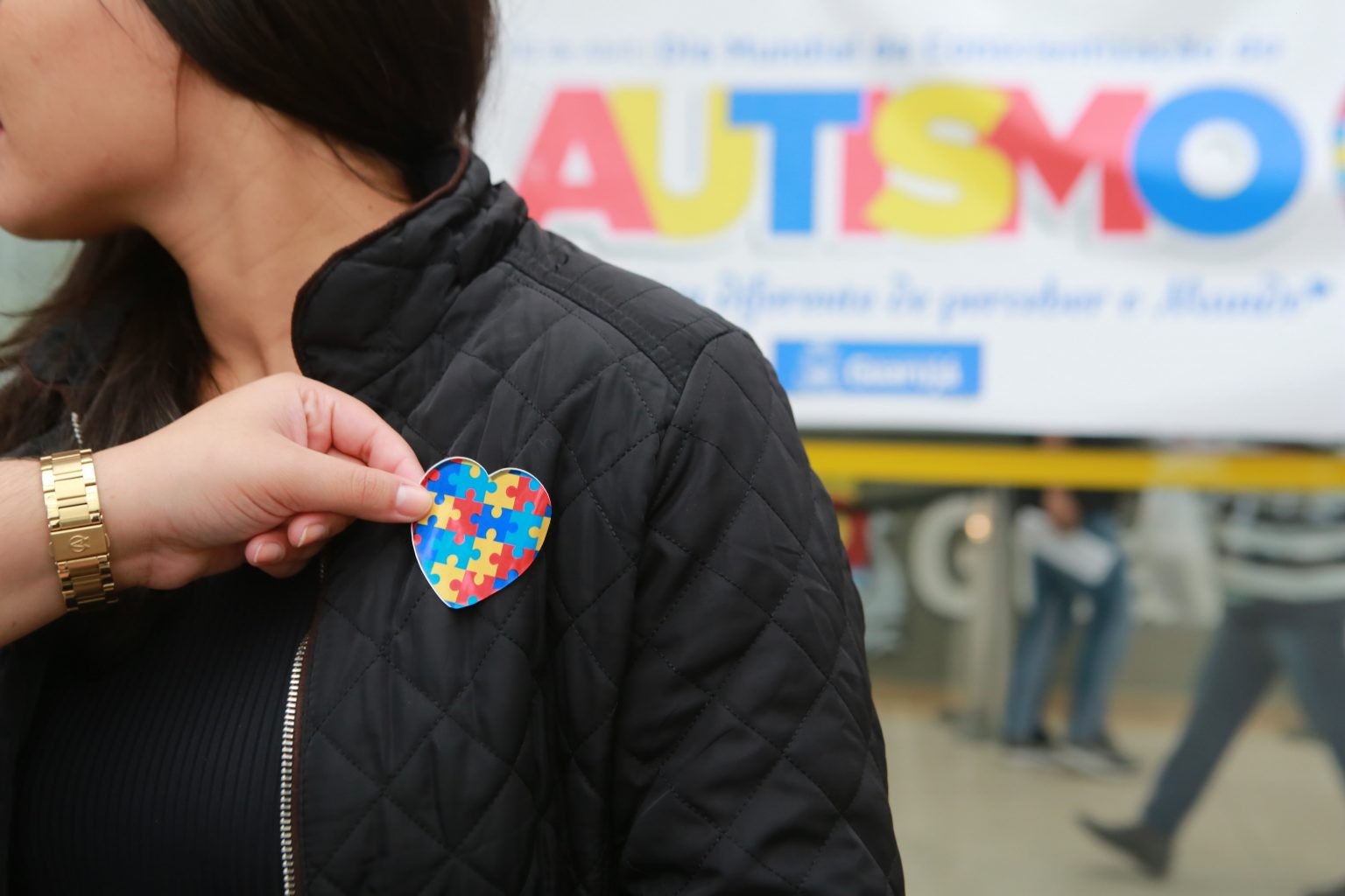Pessoas com autismo podem ter carteira emitida pela UAI estadual em Uberlândia; veja como solicitar o documento
