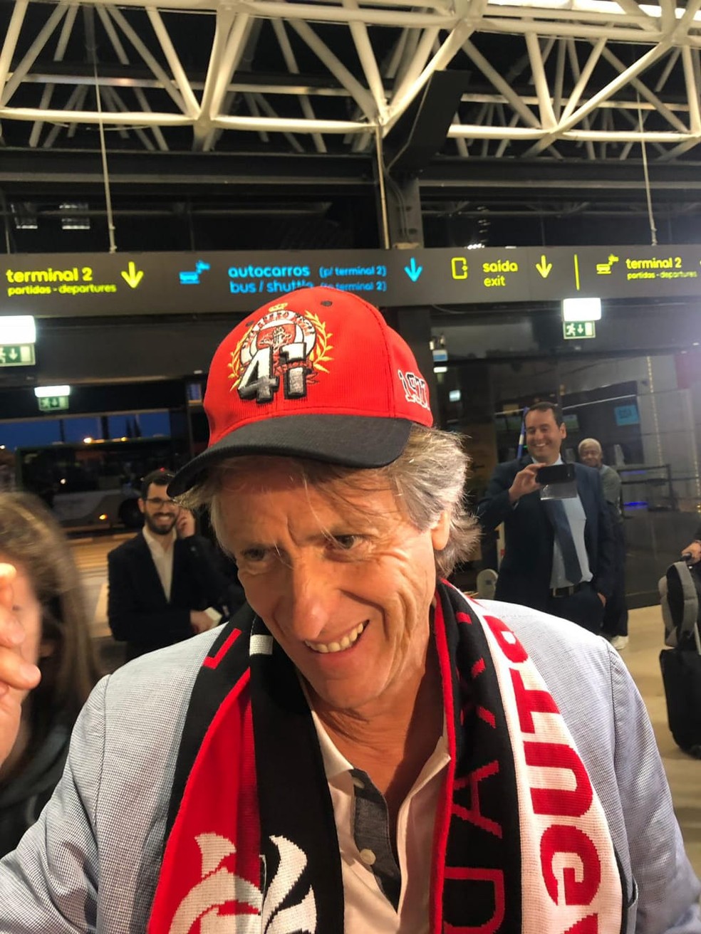 Jorge Jesus viaja para assistir ao Flamengo x Fluminense — Foto: Reprodução Twitter