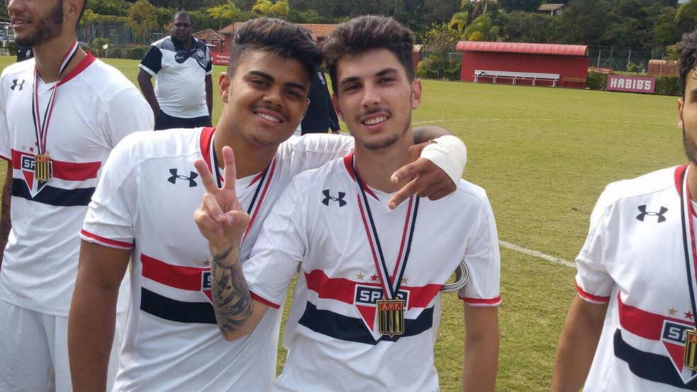 Gustavo Hebling chamou atenção na base do São Paulo e foi para Europa — Foto: Site oficial SPFC