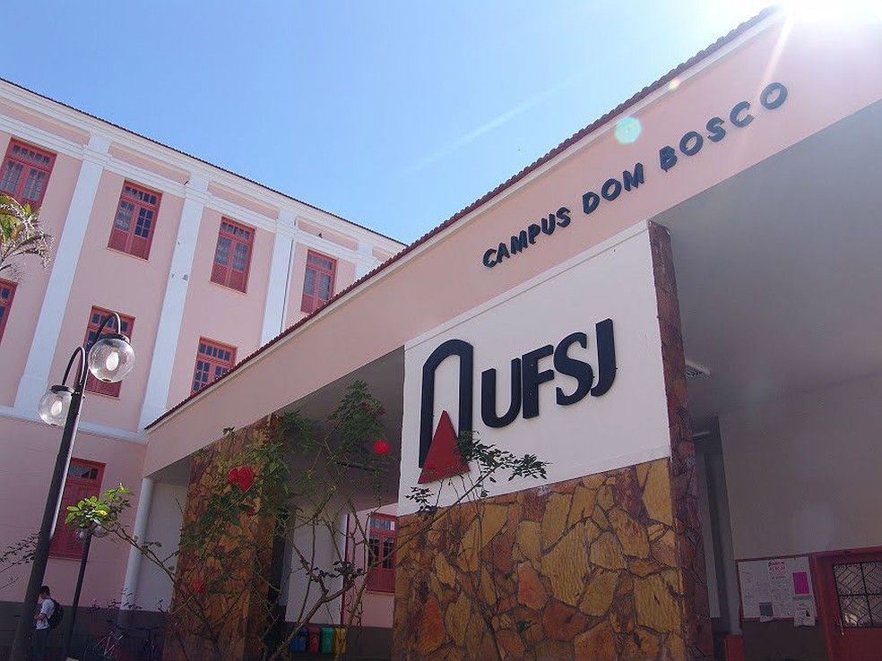 Na UFSJ, 65,9% das bolsas de mestrado foram congeladas; bolsas de doutorado e pós-doutorado não foram afetadas. — Foto: UFSJ/Divulgação