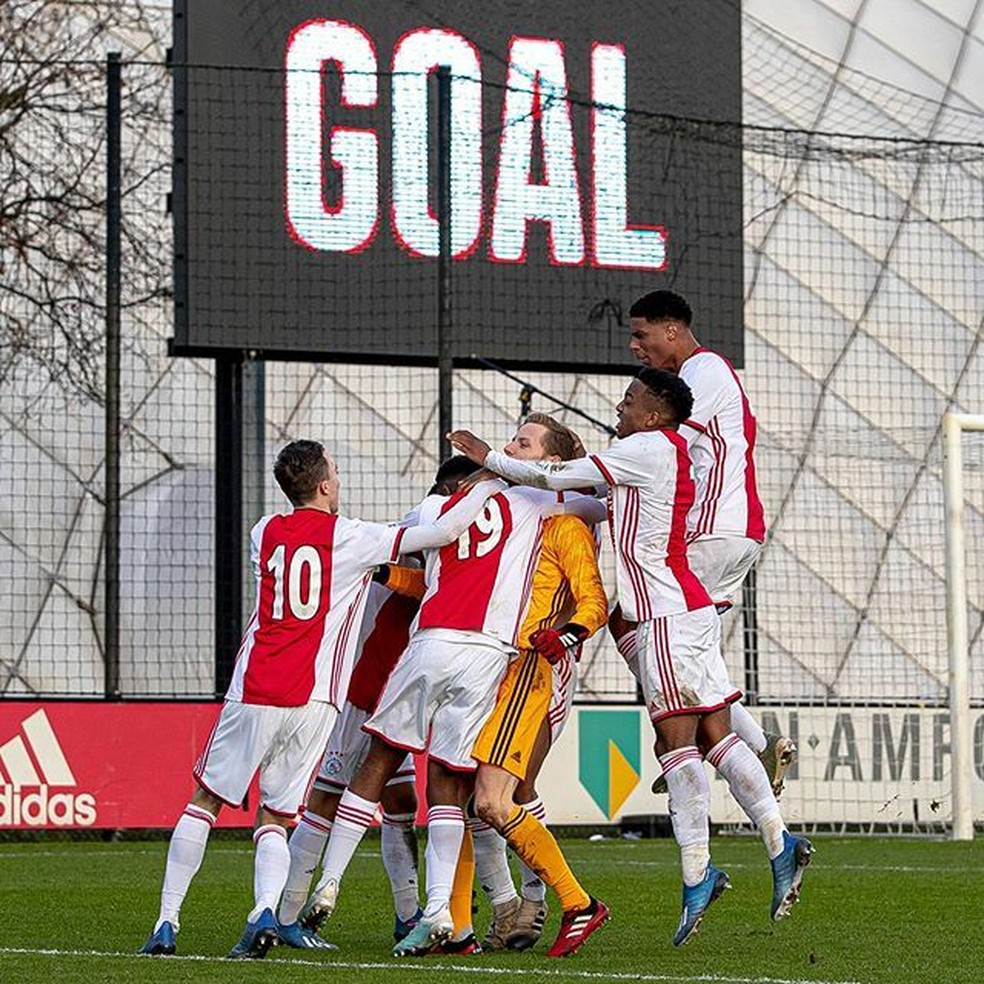 Reiziger garantiu a classificação do Ajax para as quartas da Champions Sub-19 — Foto: Divulgação / Ajax FC