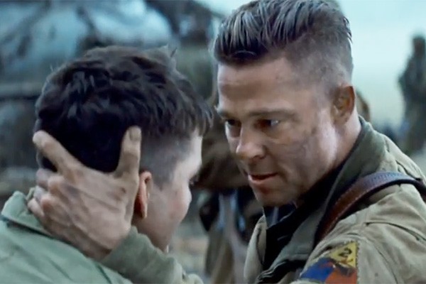 Brad Pitt e Logan Lerman em cena de 'Corações de Ferro' (Foto: Reprodução/Youtube)
