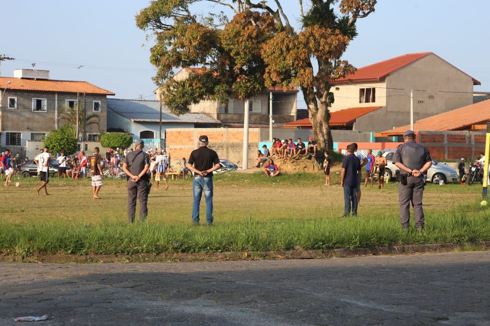 GCM dispersou aglomera&ccedil;&atilde;o em Peru&iacute;be, SP, neste domingo (19) &mdash; Foto: Divulga&ccedil;&atilde;o/Prefeitura de Peru&iacute;be