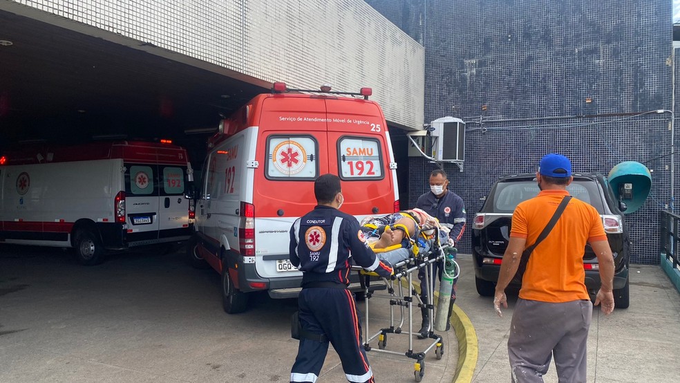 Dois trabalhadores caem de andaime a 12 metros de altura e ficam feridos na Grande  Natal | Rio Grande do Norte | G1