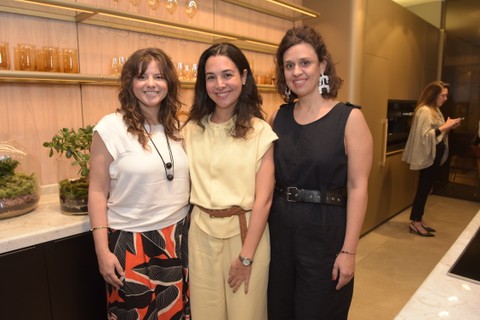 As arquitetas Ana Guedelha, Maria Magalhães e Nathalia Favaro
