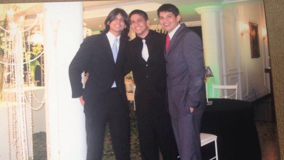 Lucas do BBB18 com os irmãos Isaac e Thiago (Foto: Arquivo pessoal)