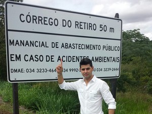 Vereador Kaká Edcarlo Carneiro denúncia divisa Uberaba Uberlândia (Foto: Edcarlo Carneiro/ Arquivo Pessoal)