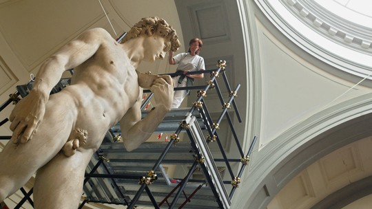 Diretora de museu onde está 'Davi', de Michelangelo, critica quem chama obra de pornografia: 'mente distorcida'