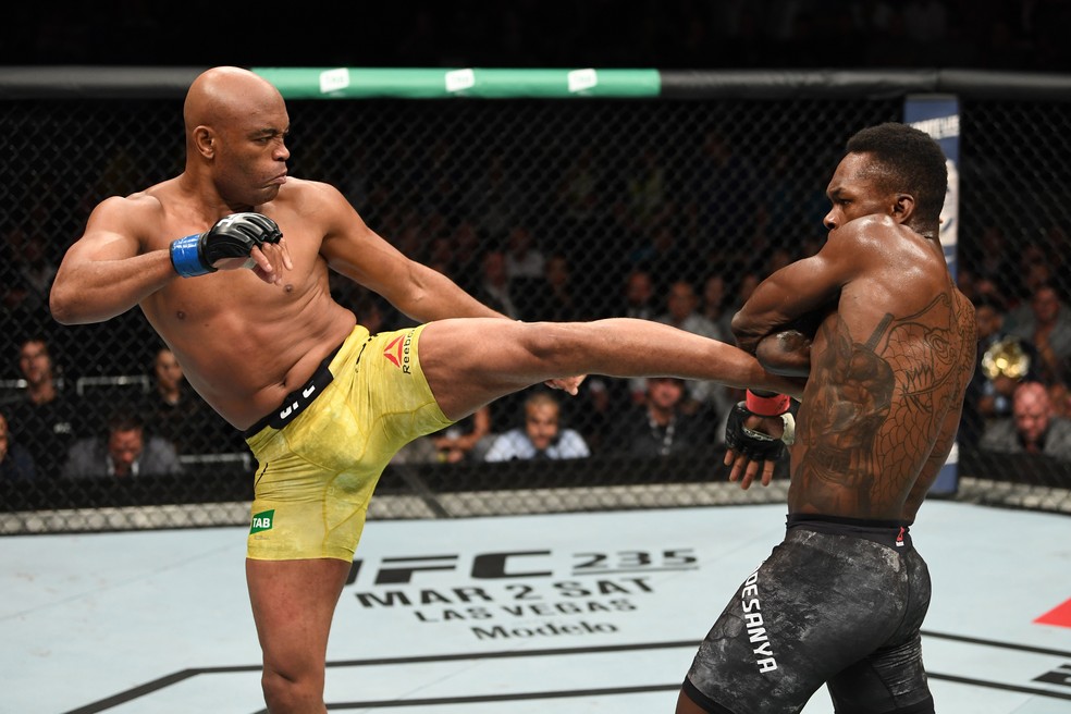 Mcgregor Aponta Performance Fenomenal De Anderson Silva E Sugere Seria Uma Honra Combate Sportv