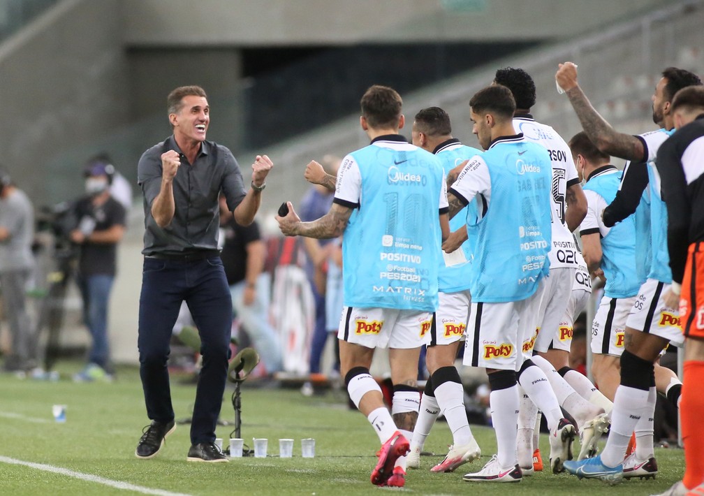 Vagner Mancini festeja o gol do Corinthians — Foto: Rodrigo Coca/Ag. Corinthians