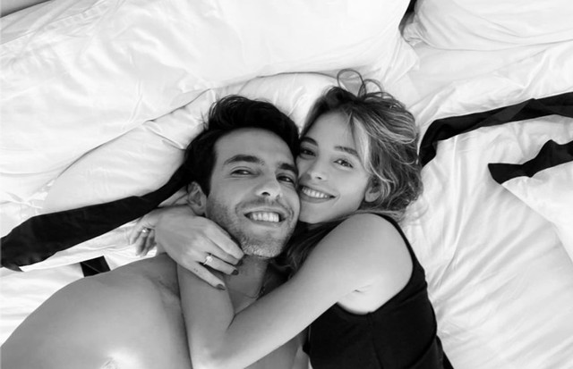 Carol Dias compartilha momento fofo na cama com Kaká (Foto: Reprodução/Instagram)