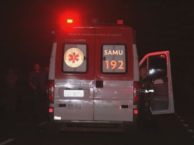 Samu constatou morte da vítima no local do acidente (Foto: TV TEM/Reprodução)