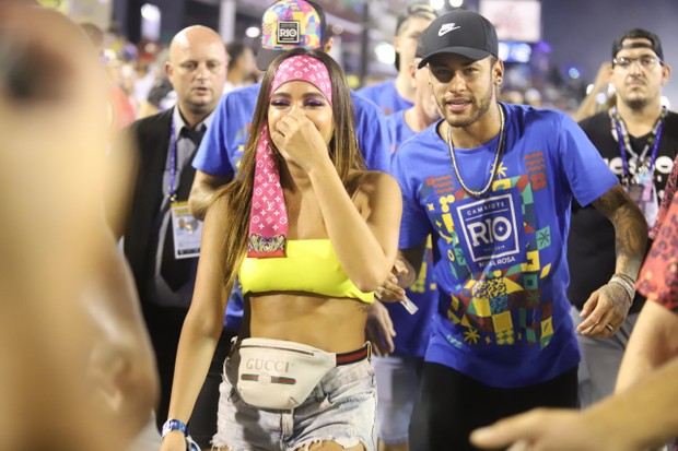 Anitta e Neymar na Sapucaí (Foto: Daniel Pinheiro/AgNews )