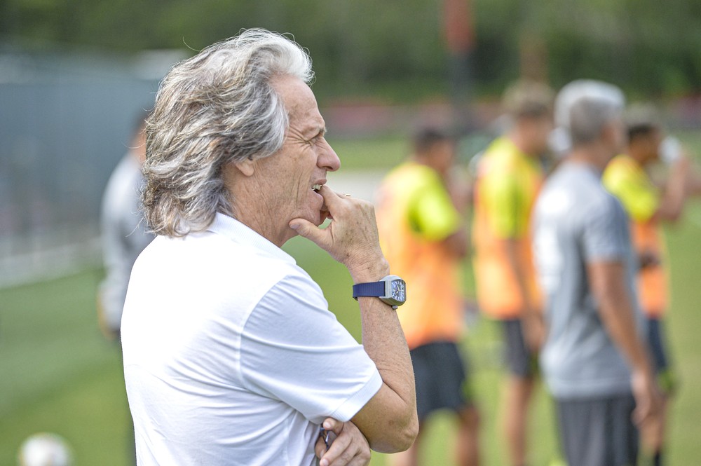 Sem pressa por definição, Flamengo e Jorge Jesus dão start por renovação de contrato