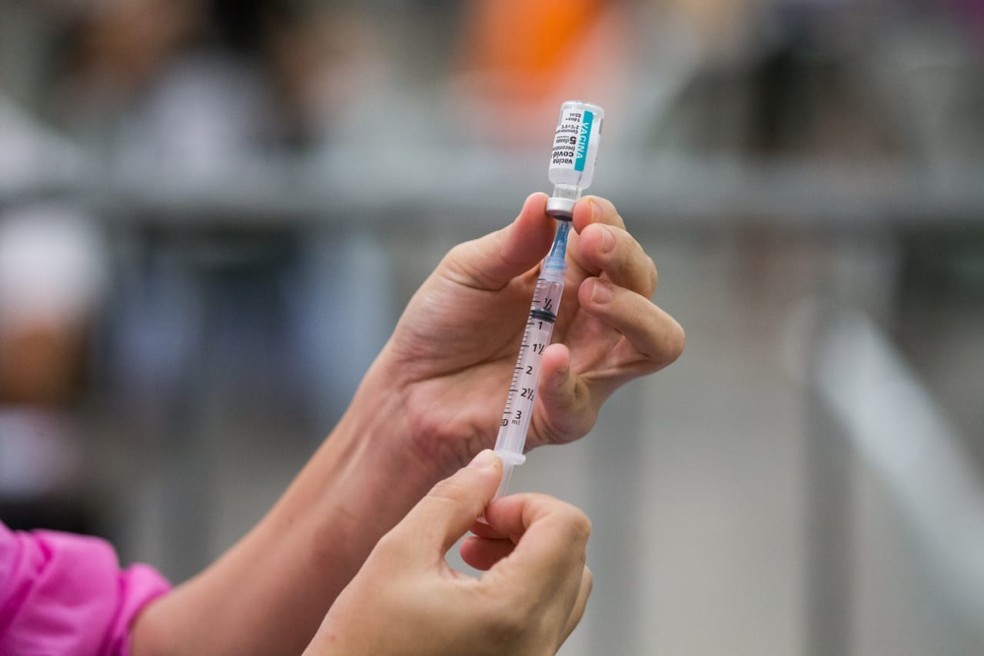 Fortaleza divulga lista para vacinação contra Covid-19 até domingo (27) — Foto: Thiago Gadelha/SVM