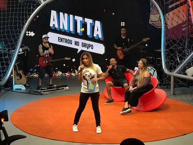 Anitta com Nego do Borel e Marília Mendonça (Foto: QUEM)