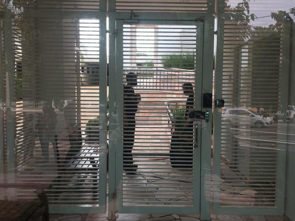 PF em prédio de luxo de Campo Grande — Foto: Luana Rodrigues/TV Morena